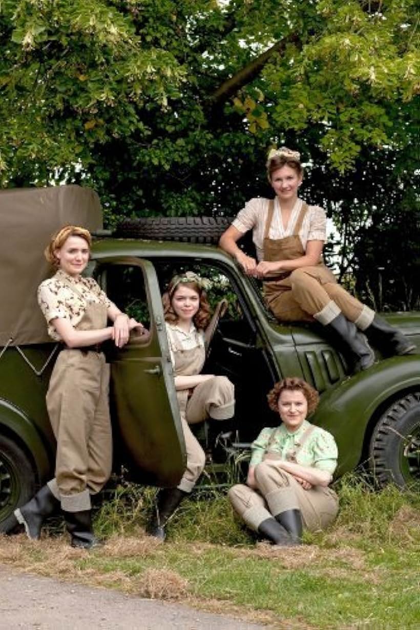 Christine Bottomley, Jo Woodcock, Summer Strallen, and Becci Gemmell in Land Girls (2009)