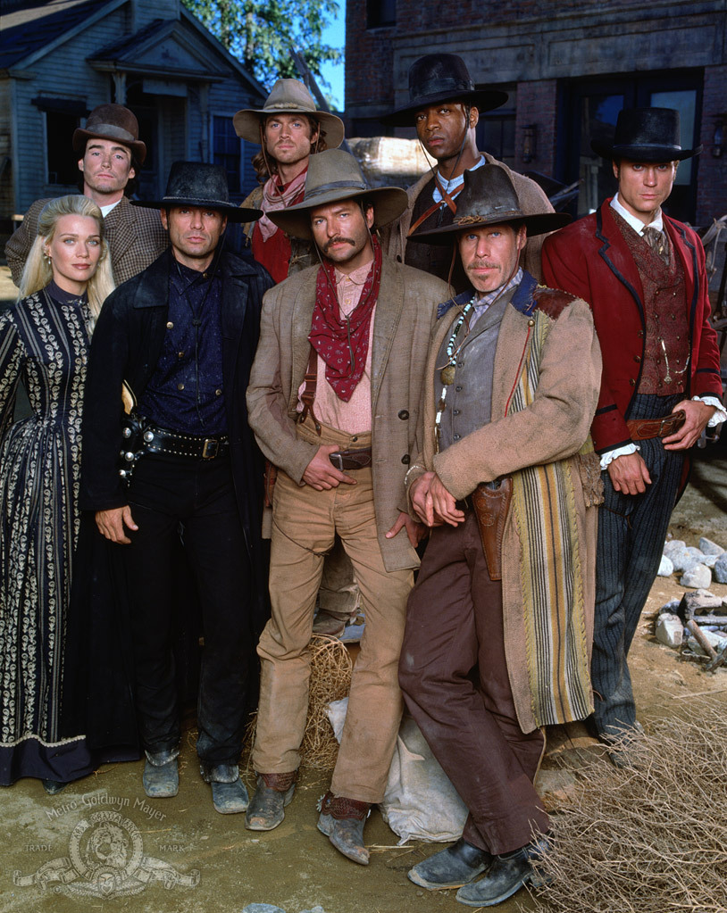 Michael Biehn, Ron Perlman, Dale Midkiff, Eric Close, Laurie Holden, Andrew Kavovit, Anthony Starke, and Rick Worthy in The Magnificent Seven (1998)