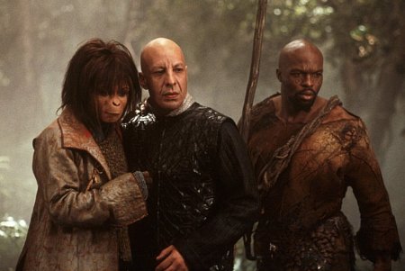 Helena Bonham Carter, Erick Avari, and Evan Parke in Planet of the Apes (2001)