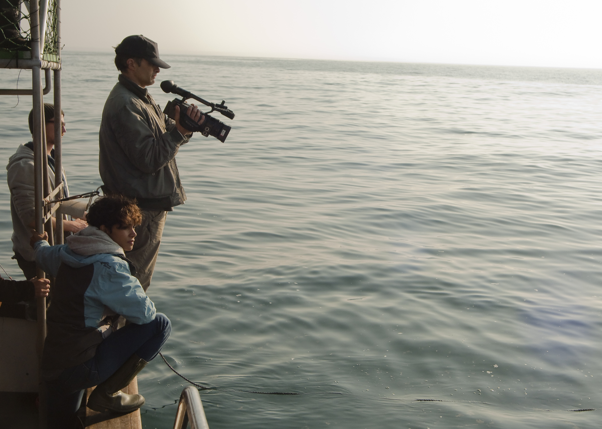 Halle Berry, Olivier Martinez, and Mark Elderkin in Dark Tide (2012)