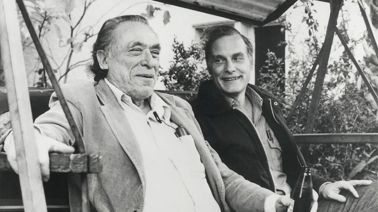 Charles Bukowski and Barbet Schroeder in The Charles Bukowski Tapes (1985)