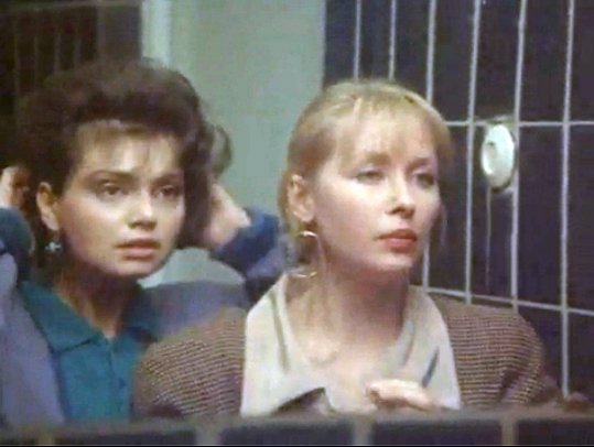 Galina Kazakova and Svetlana Ryabova in Rebro Adama (1991)