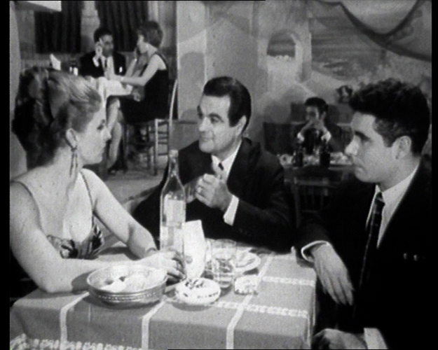 Thanos Martinos, Stefanos Stratigos, and Mirella Tsarou in To mystiko mias miteras (1966)