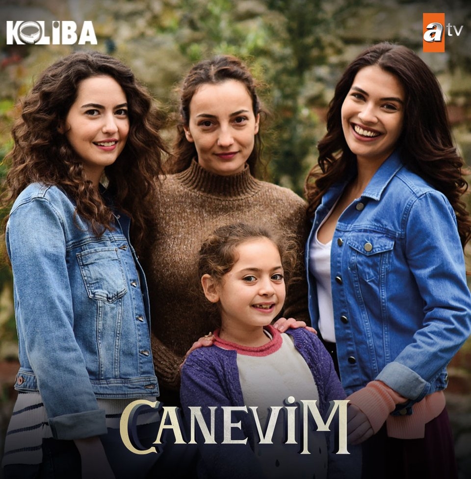 Burcu Tuna, Biran Damla Yilmaz, Ezgi Senler, and Ömrüm Nur Çamçakalli in Canevim (2019)