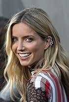 Annabelle Wallis