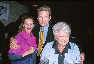 Jeff Bridges, Dorothy Dean Bridges, and Susan Bridges at an event for The Contender (2000)