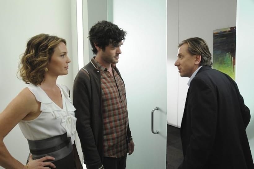 Tim Roth, Kelli Williams, and Brendan Hines in Lie to Me (2009)