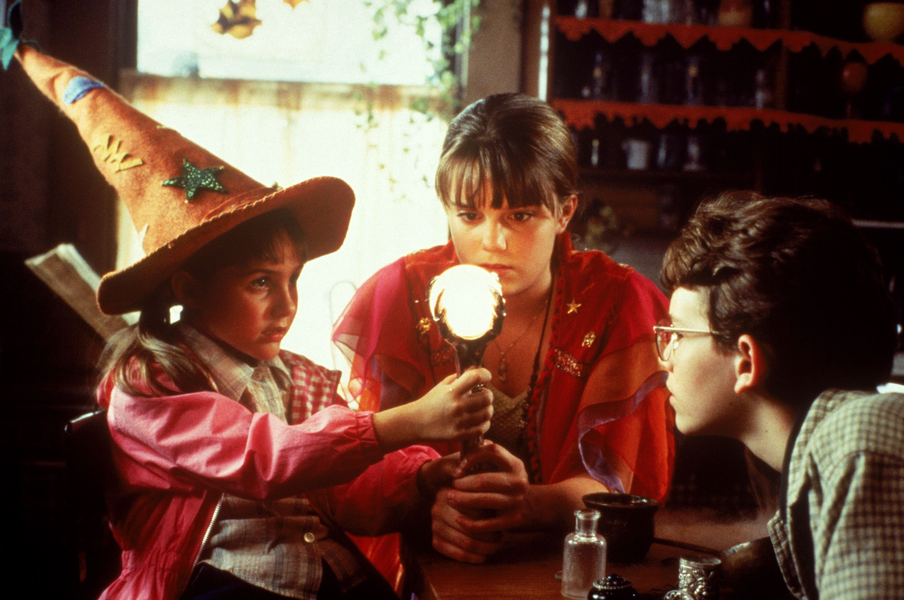 Kimberly J. Brown, Emily Roeske, and Joey Zimmerman in Halloweentown (1998)