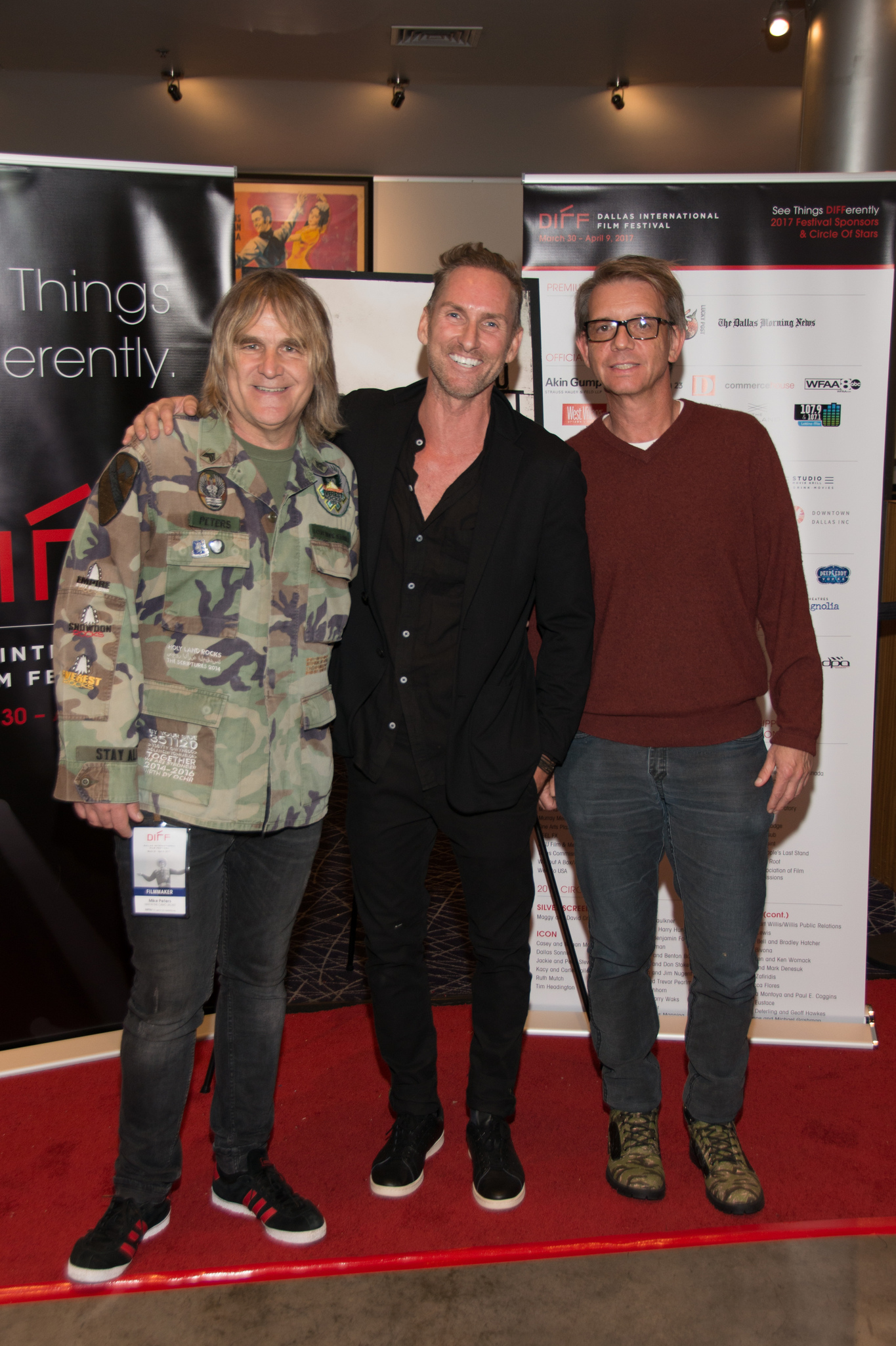 Jonathan McHugh, Mike Peters, and James Chippendale at an event for Man in the Camo Jacket (2017)