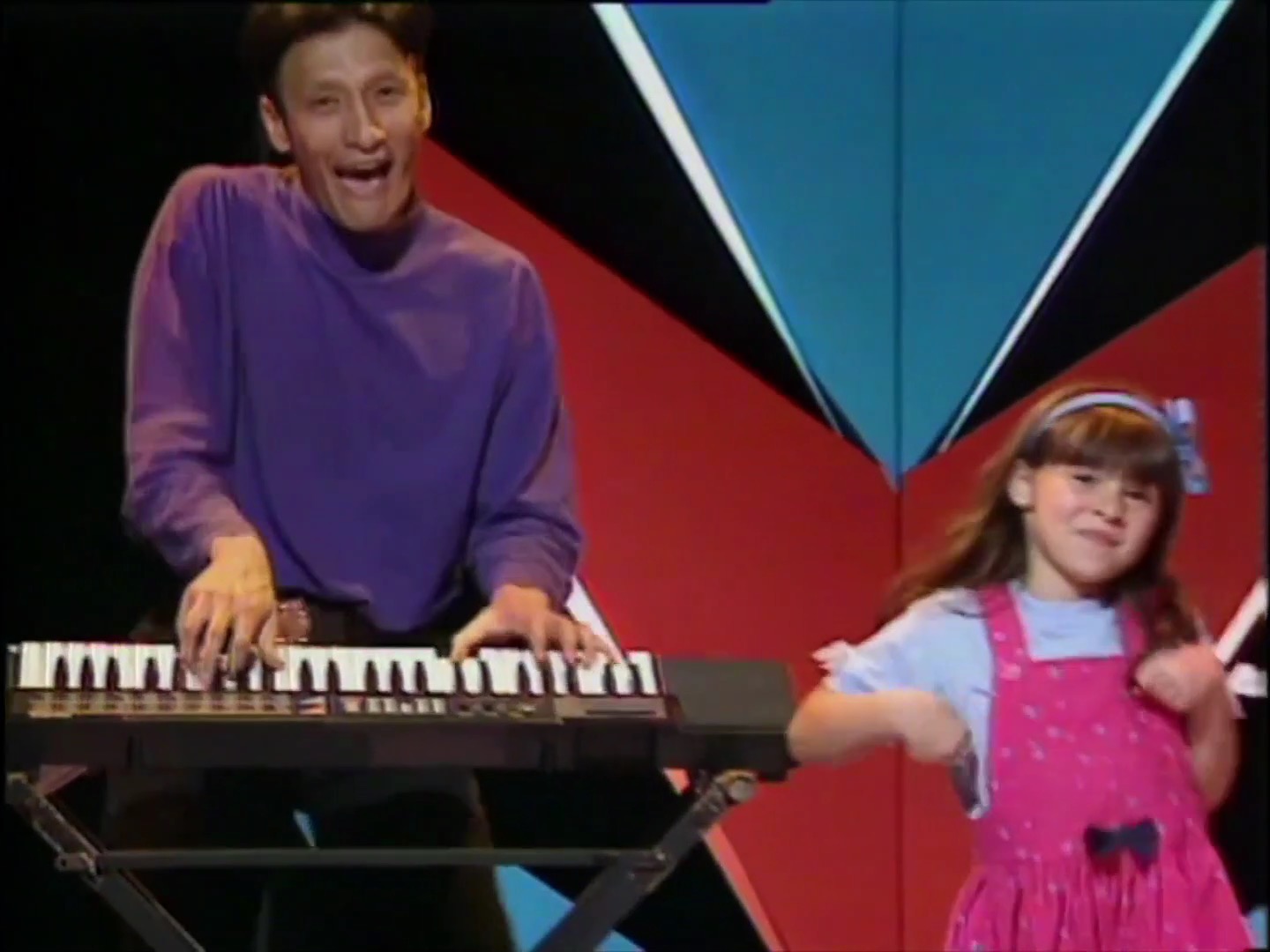 Jeff Fatt and Sofia Silvestrini in The Wiggles: Dance Party (1995)