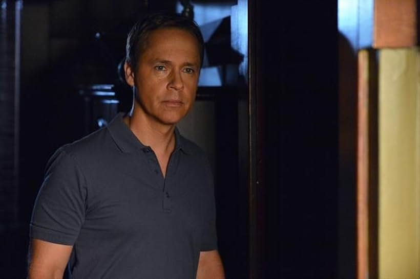 Chad Lowe in Pretty Little Liars (2010)