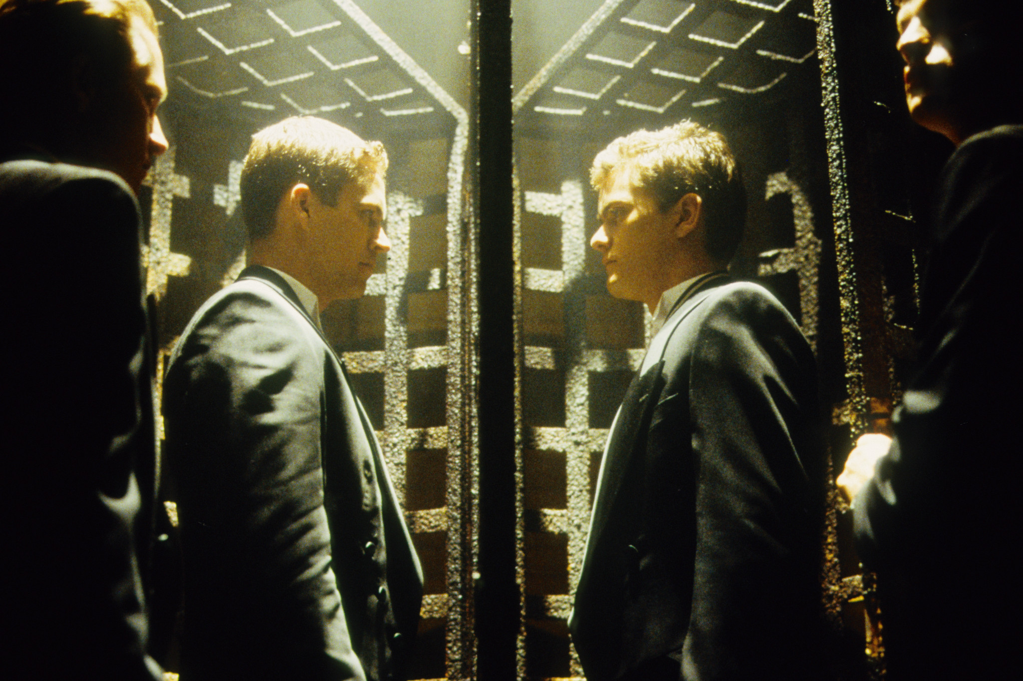 Joshua Jackson and Paul Walker in The Skulls (2000)