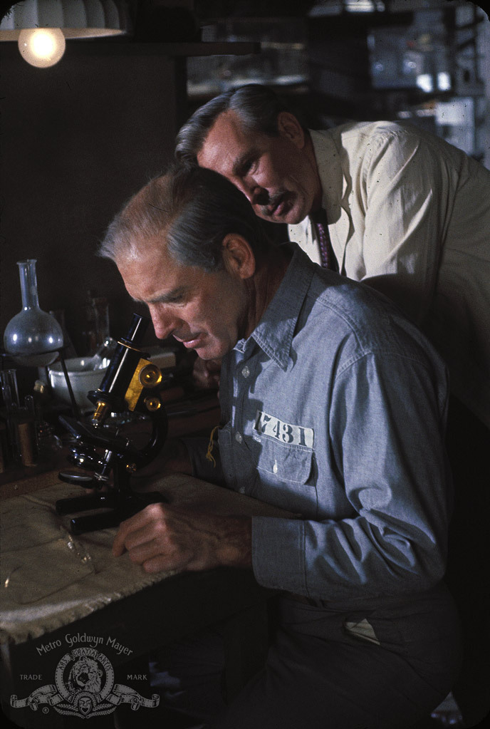 Burt Lancaster and Whit Bissell in Birdman of Alcatraz (1962)