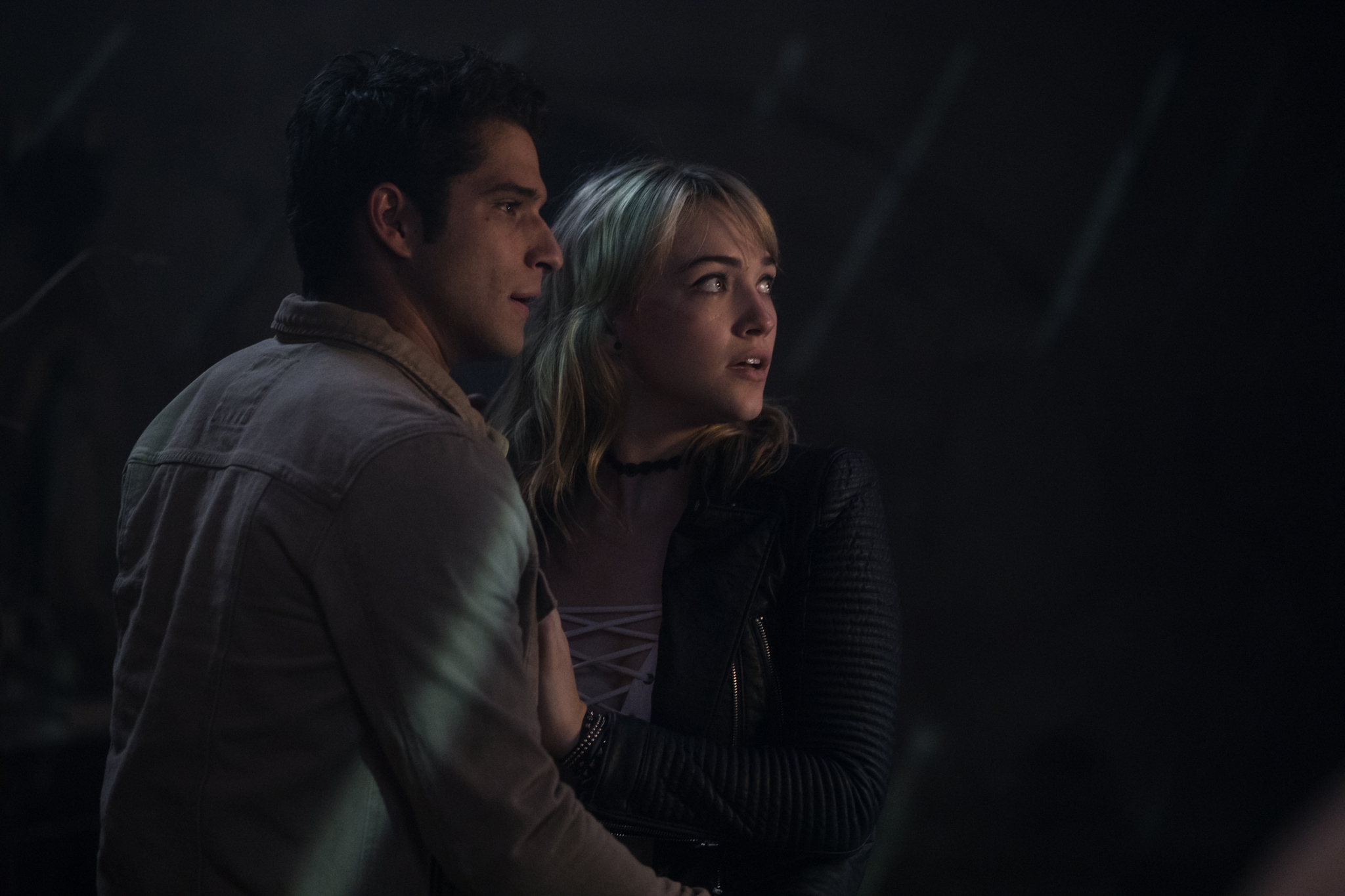 Tyler Posey and Violett Beane in Truth or Dare (2018)