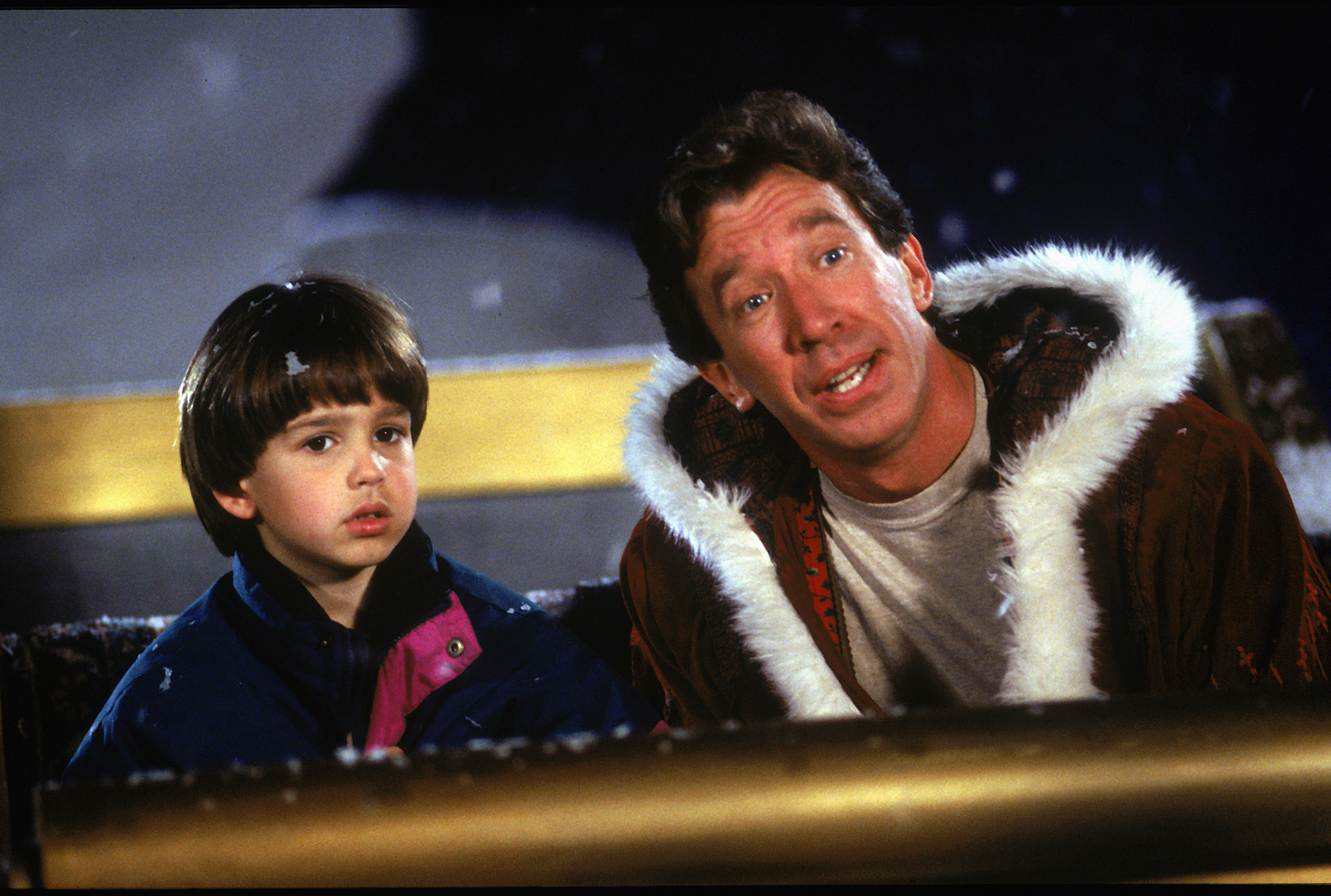 Tim Allen and Eric Lloyd in The Santa Clause (1994)