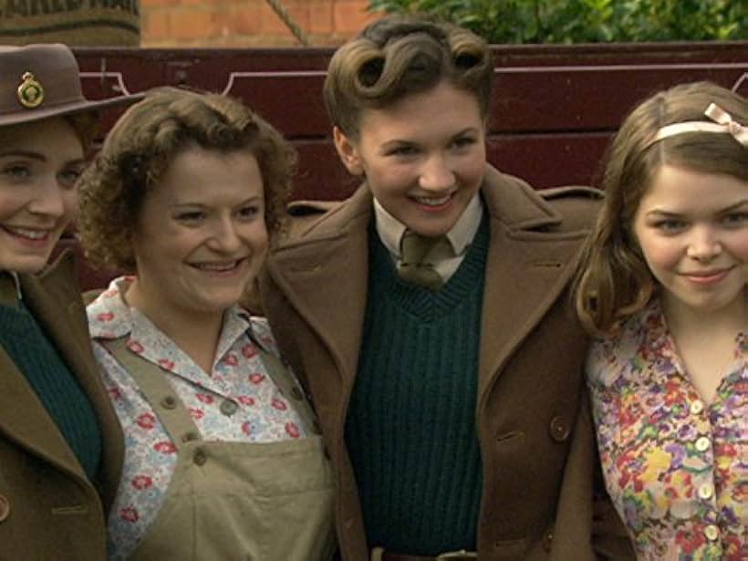 Christine Bottomley, Jo Woodcock, Summer Strallen, and Becci Gemmell in Land Girls (2009)