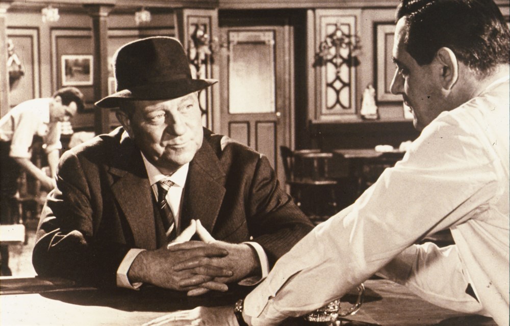 Jean Gabin and Vittorio Sanipoli in Maigret voit rouge (1963)