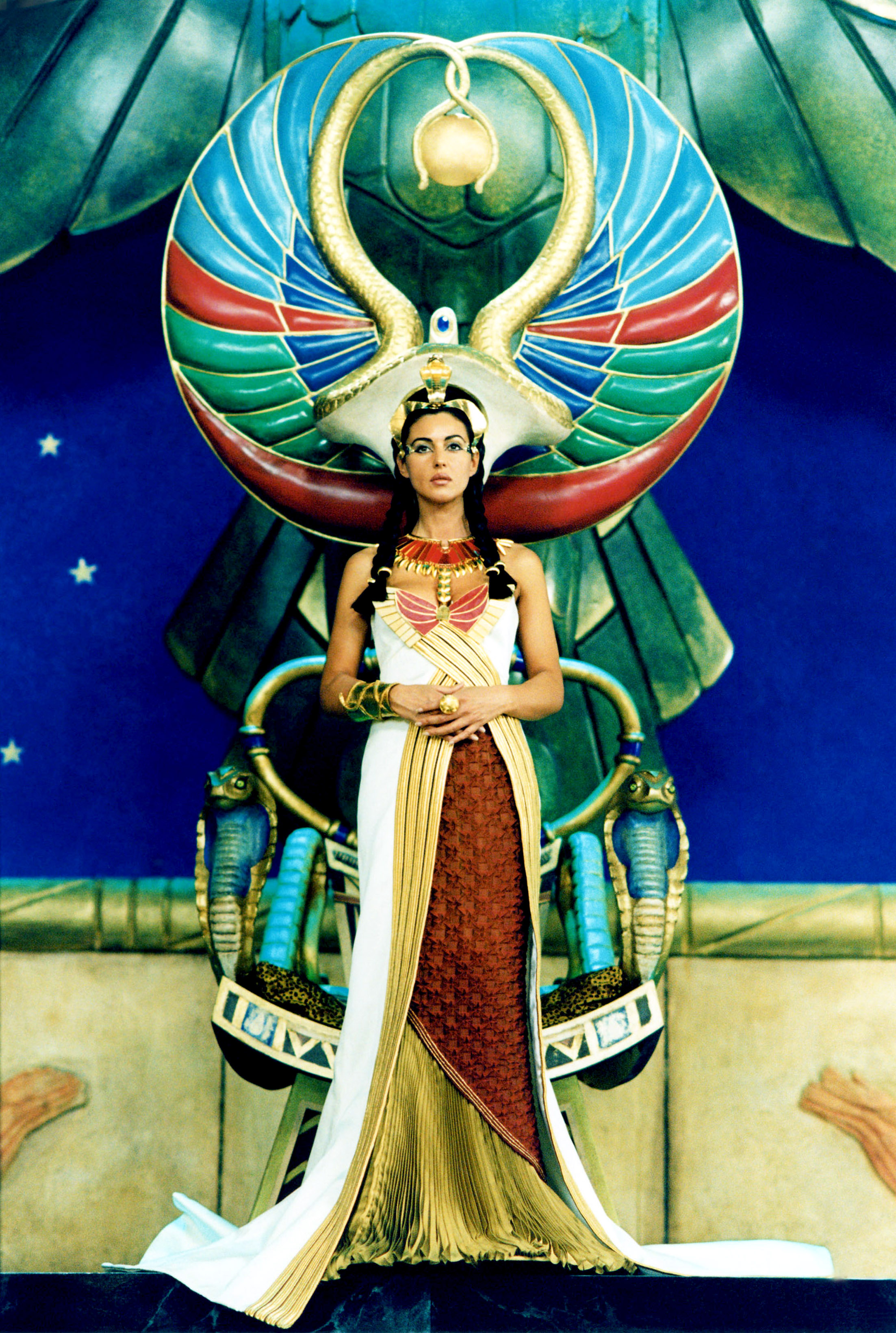 Monica Bellucci in Asterix & Obelix: Mission Cleopatra (2002)