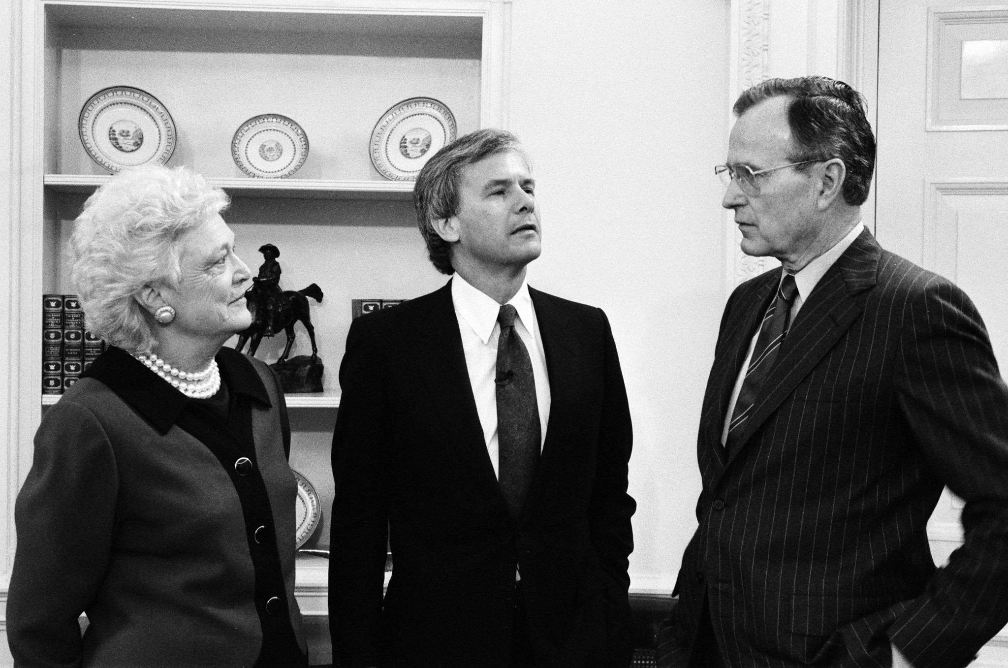 Tom Brokaw, Barbara Bush, and George Bush