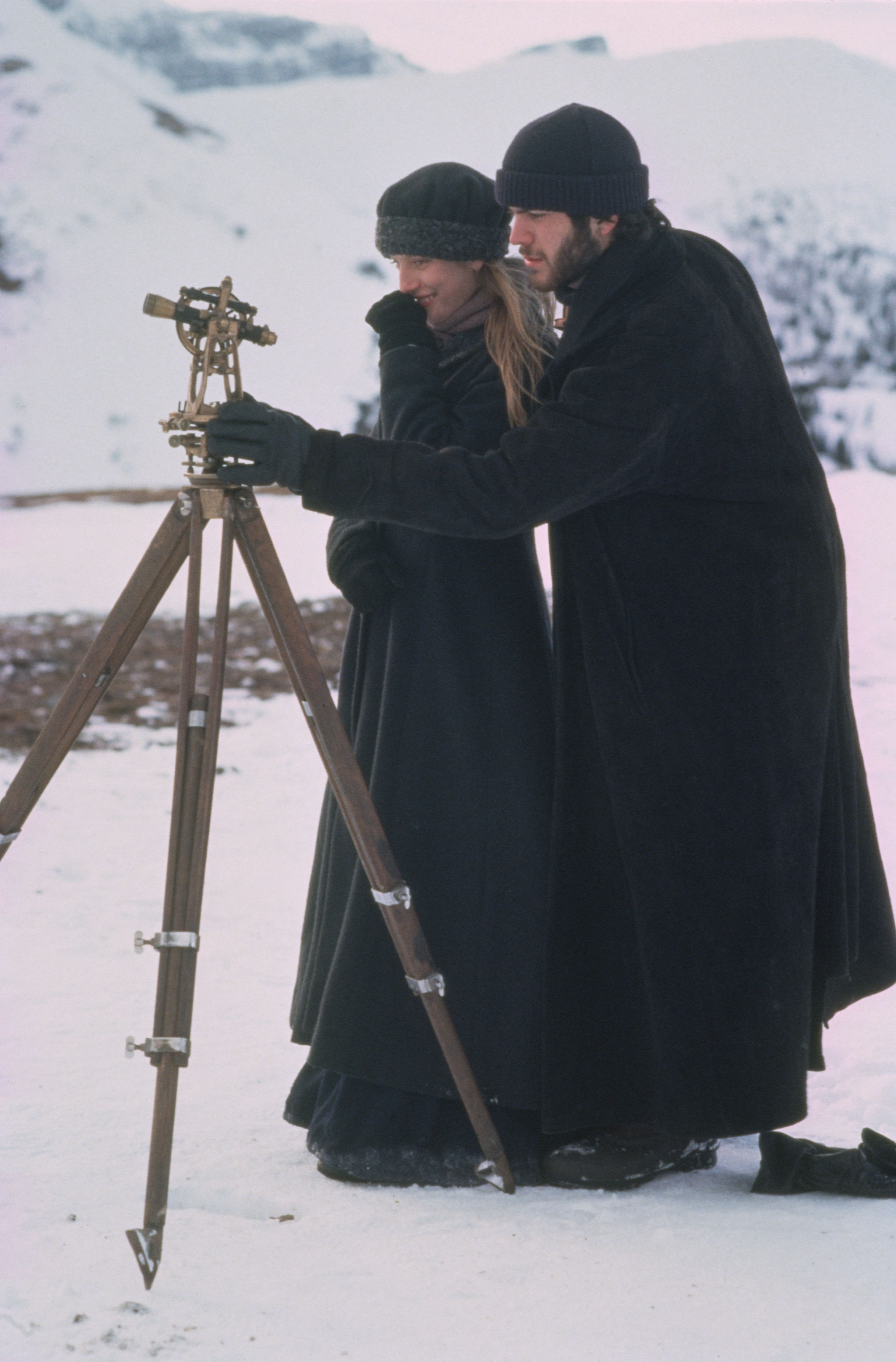 Sarah Polley and Wes Bentley in The Claim (2000)