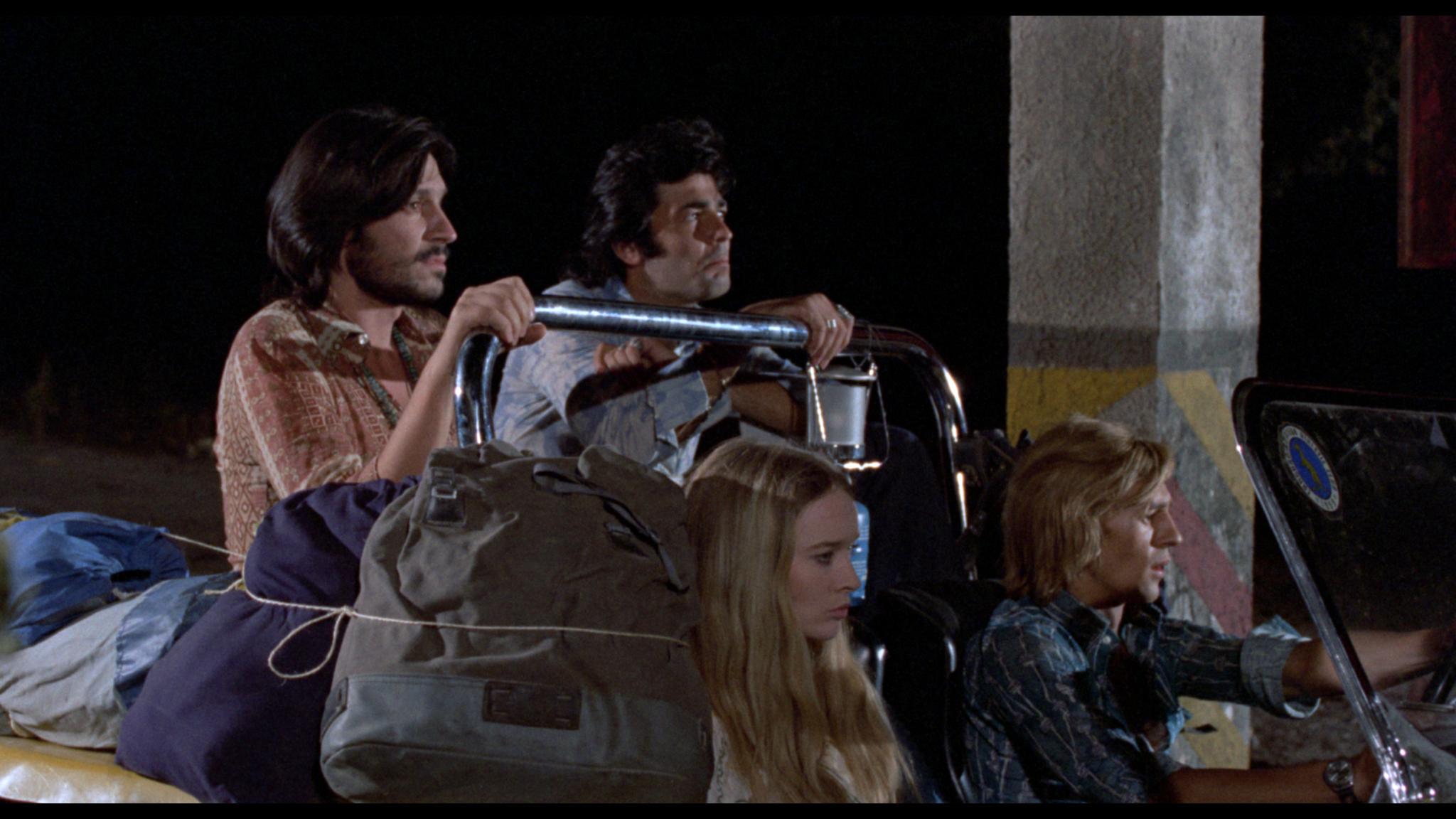 Tony Isbert, Camille Keaton, Máximo Valverde, and Giovanni Petrucci in Tragic Ceremony (1972)