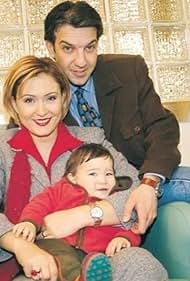 Ceyda Düvenci, Kaan Girgin, and Mustafa Baris Bay in Dikkat Bebek Var (2000)