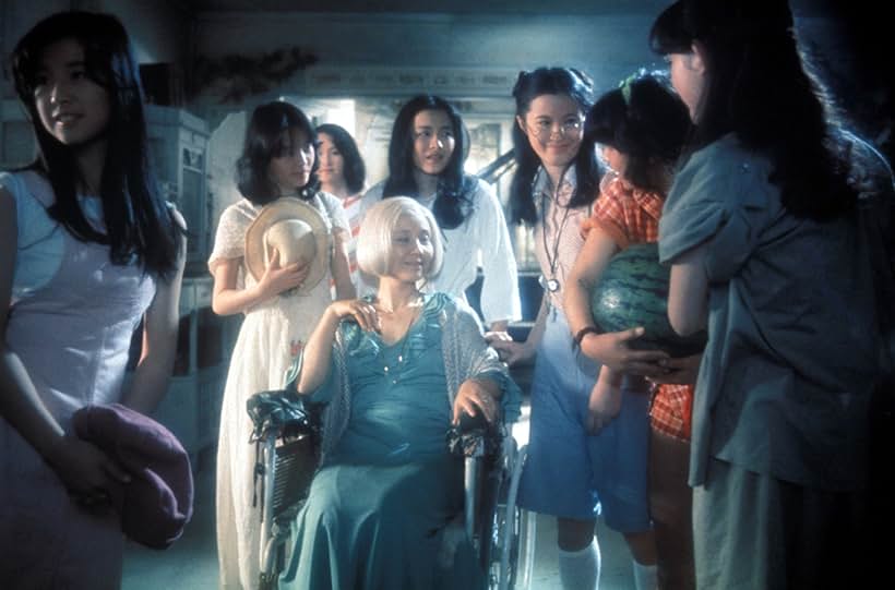 Kimiko Ikegami, Miki Jinbo, Ai Matsubara, Yôko Minamida, Masayo Miyako, Kumiko Ôba, Mieko Satô, and Eriko Tanaka in House (1977)