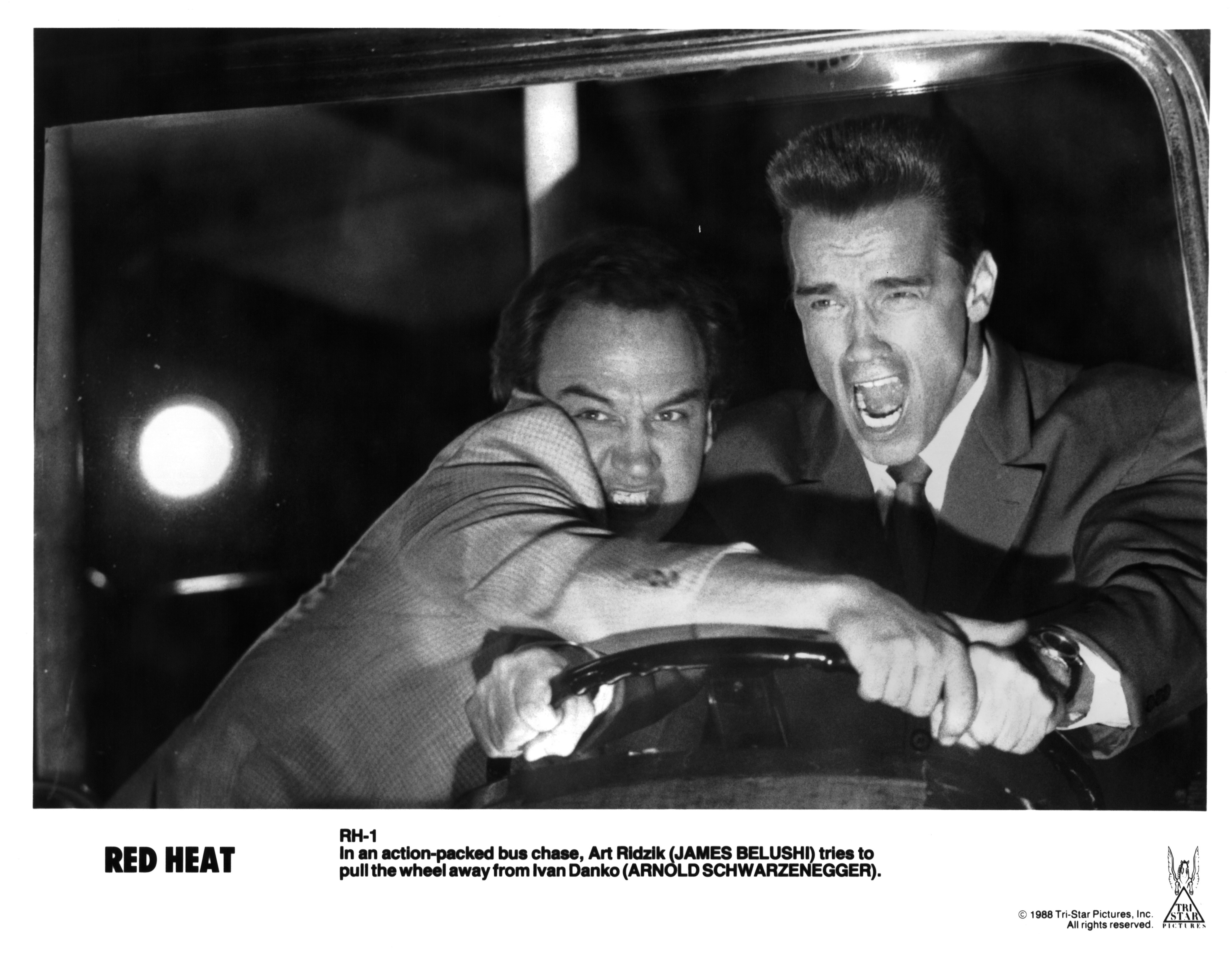 Arnold Schwarzenegger and Jim Belushi in Red Heat (1988)