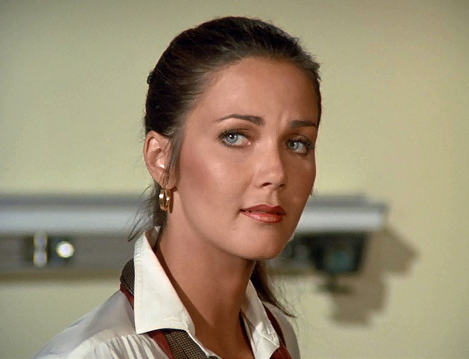 Lynda Carter in Wonder Woman (1975)