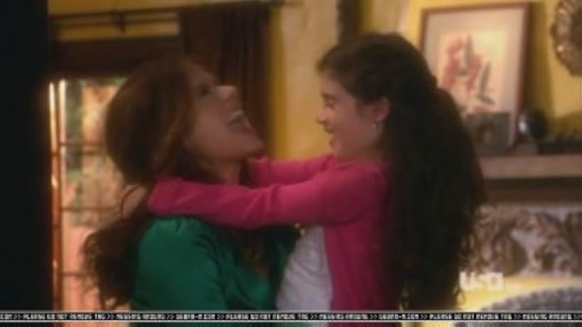 Debra Messing and Brielle Barbusca in The Starter Wife (2008)