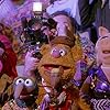 Frank Oz, Bill Barretta, Kevin Clash, Dave Goelz, David Lenthall, and Steve Whitmire in Muppets from Space (1999)