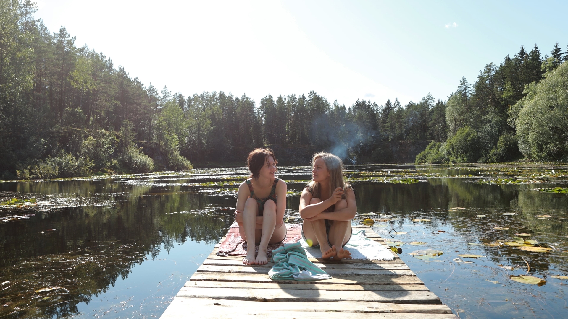 Rebekka Baer and Anni Iikkanen in Light Light Light (2023)