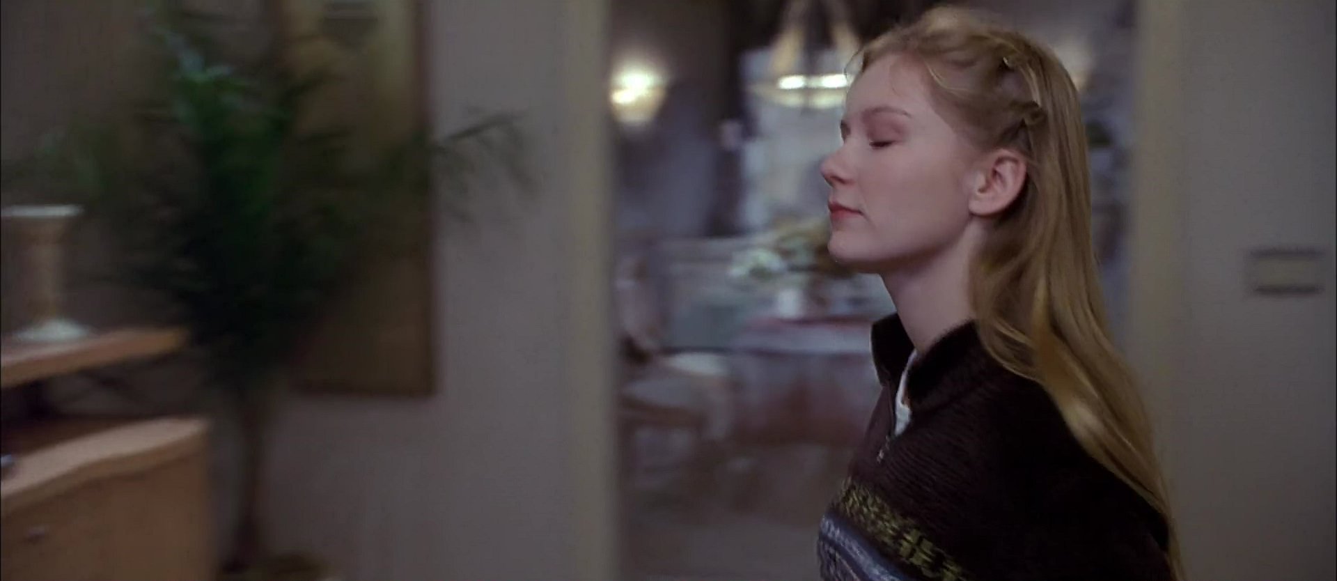 Kirsten Dunst in Small Soldiers (1998)