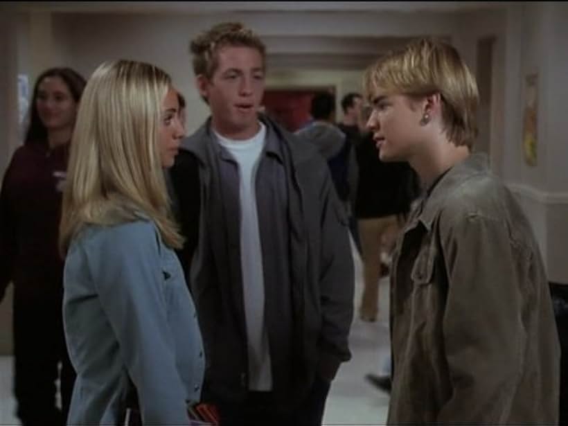 Kaley Cuoco, David Gallagher, and Dwight Ketchum in 7th Heaven (1996)