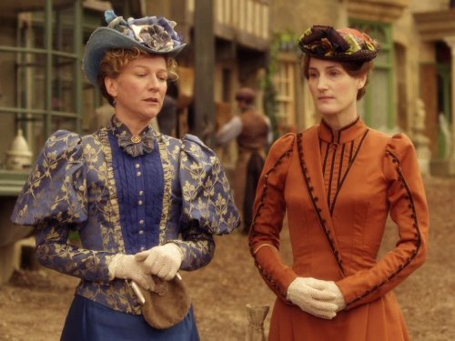 Sandy McDade and Matilda Ziegler in Lark Rise to Candleford (2008)