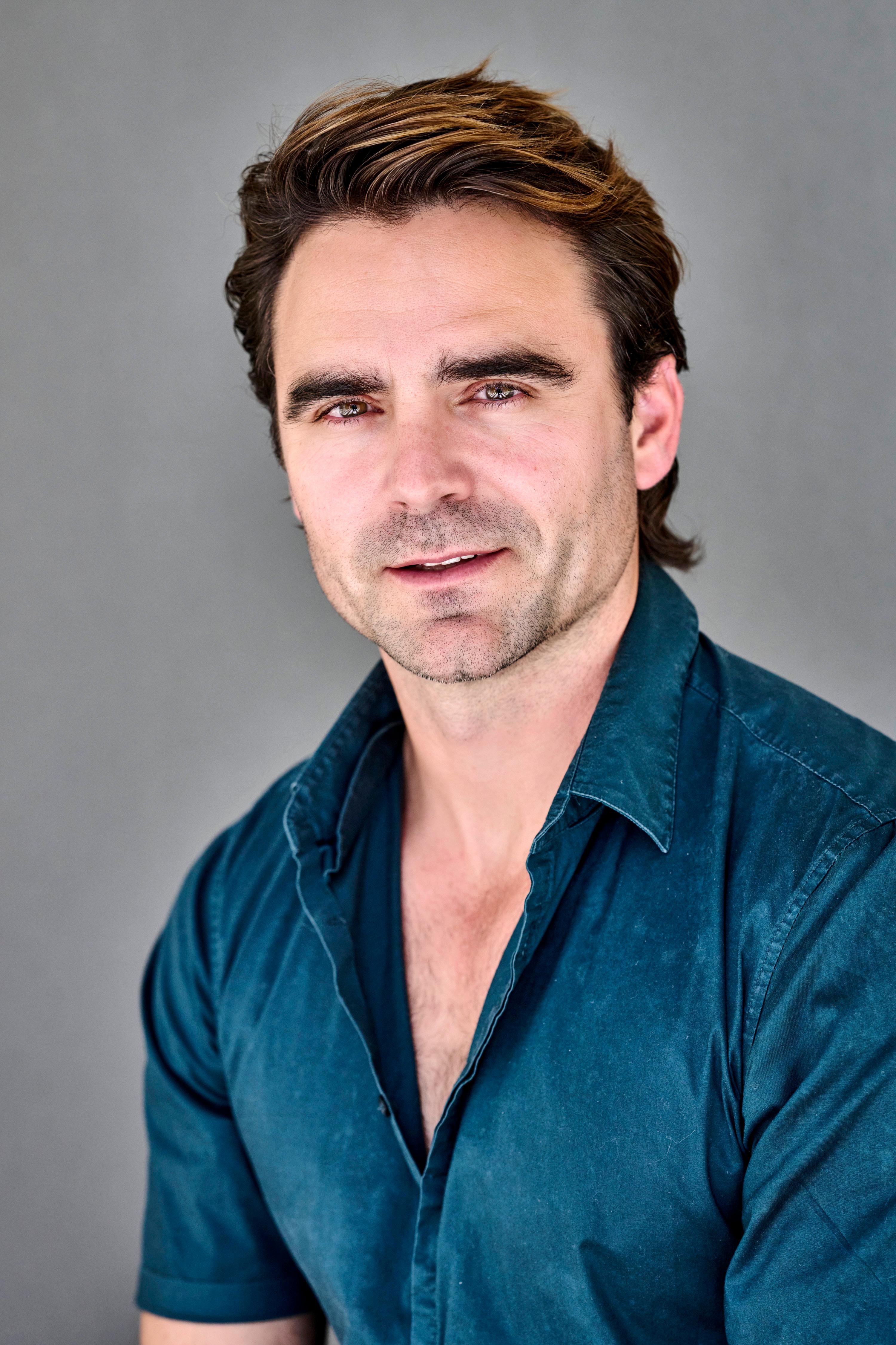 Dustin Clare