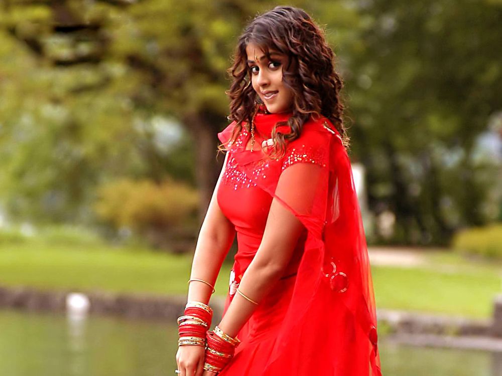 Genelia Deshmukh in Santhosh Subramaniyam (2008)