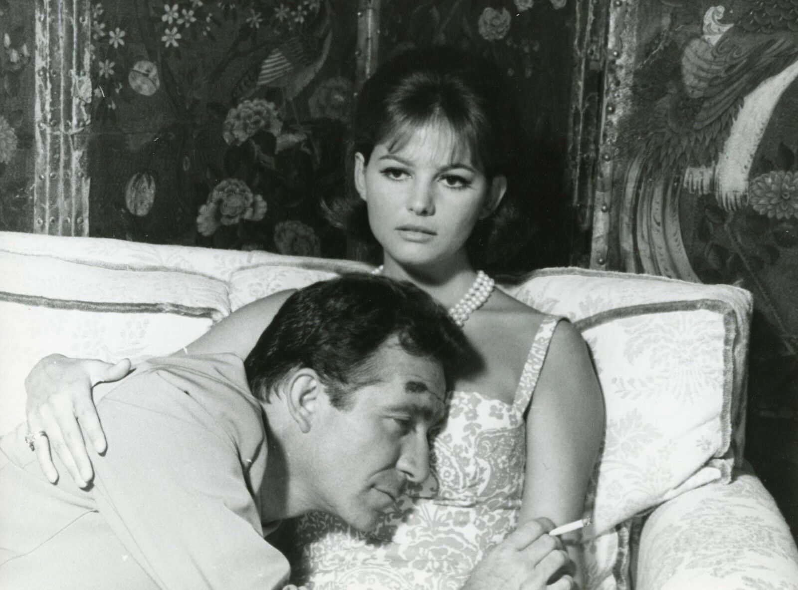 Claudia Cardinale and Ugo Tognazzi in The Magnificent Cuckold (1964)