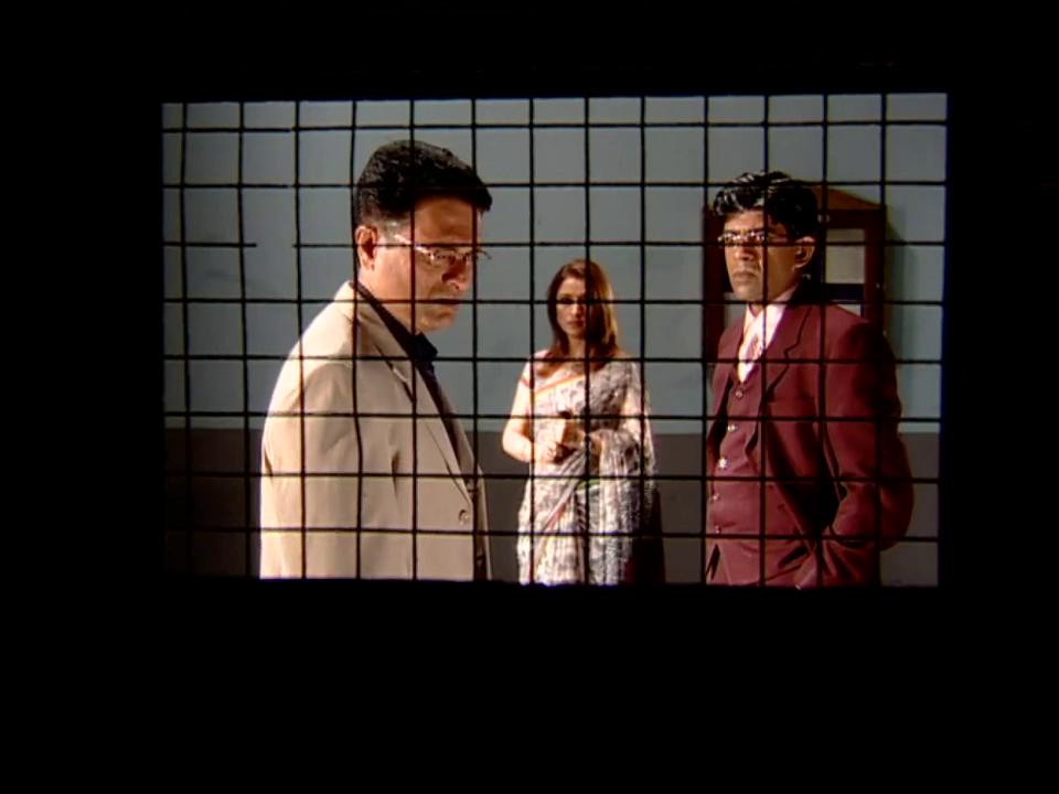 Tisca Chopra, Kiran Karmarkar, and Rituraj Singh in Kahaani Ghar Ghar Kii (2000)