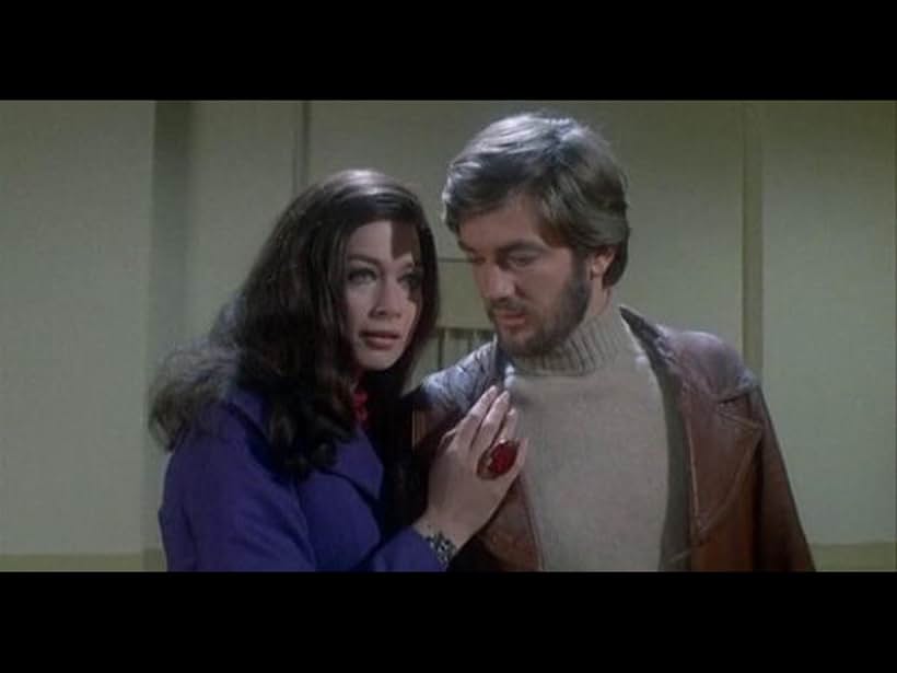 Mark Edwards and Valerie Leon in Blood from the Mummy's Tomb (1971)