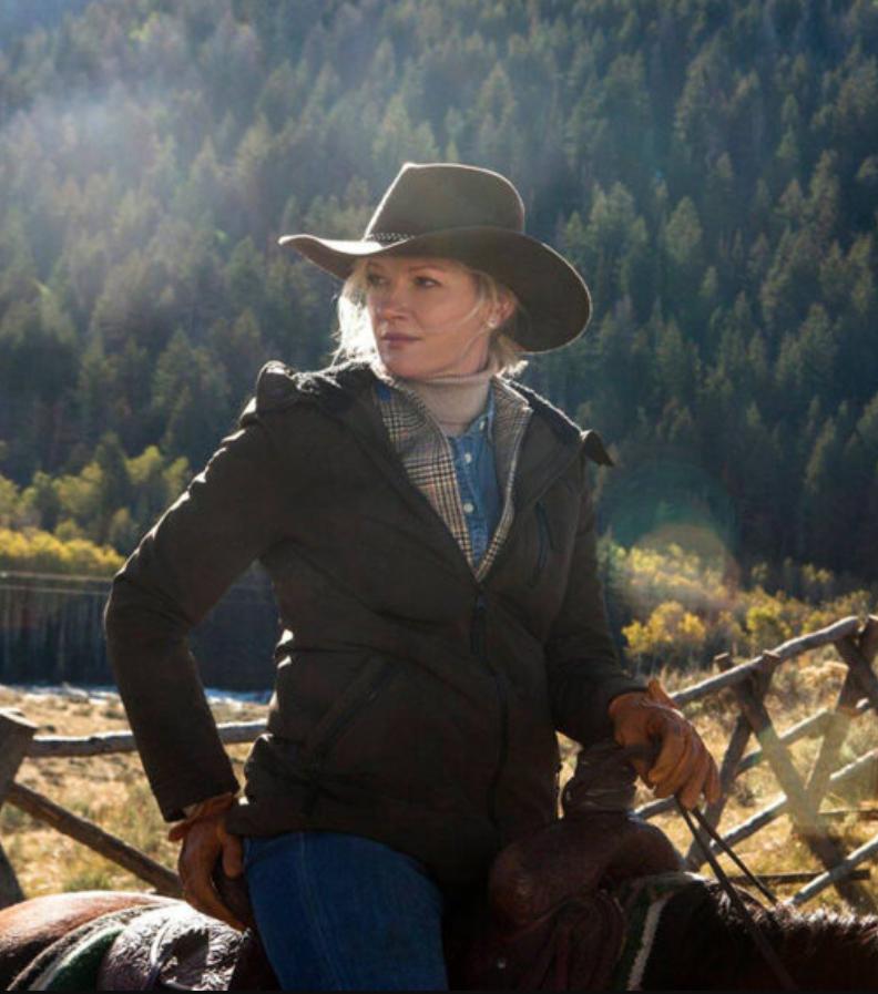 Gretchen Mol in Yellowstone (2018)