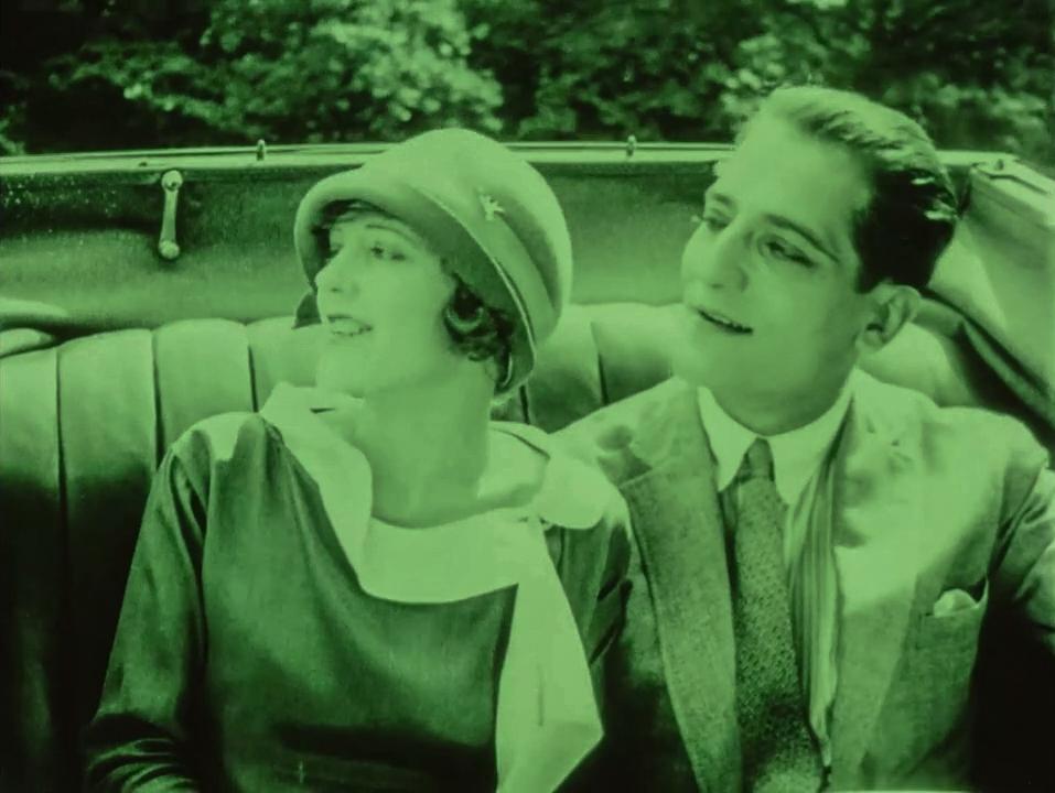 Dolly Davis and Sylvio De Pedrelli in Paris en cinq jours (1926)