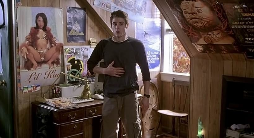 Jon Abrahams in Meet the Parents (2000)