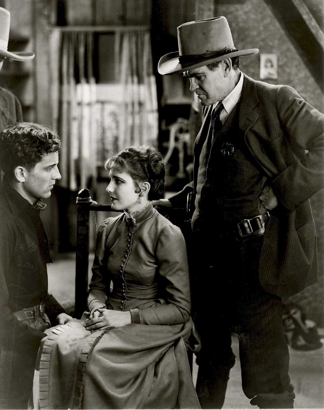 Jean Arthur, Phillips Holmes, and Guy Oliver in Stairs of Sand (1929)