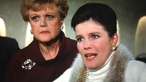 Kate Mulgrew and Angela Lansbury in Murder, She Wrote (1984)