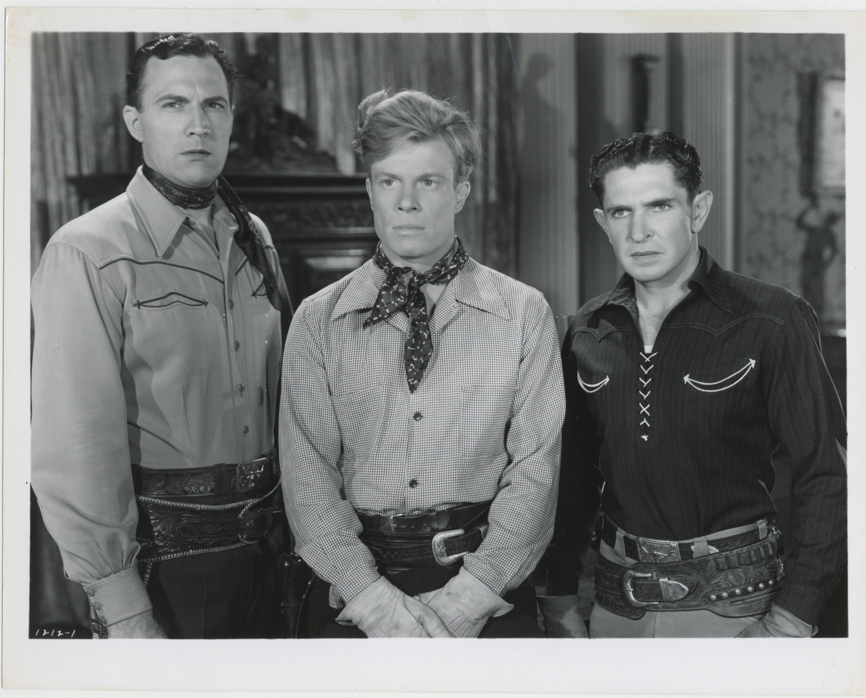 Jimmie Dodd, Bob Steele, and Tom Tyler in Thundering Trails (1943)