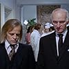 Klaus Kinski and John Karlsen in La bestia uccide a sangue freddo (1971)