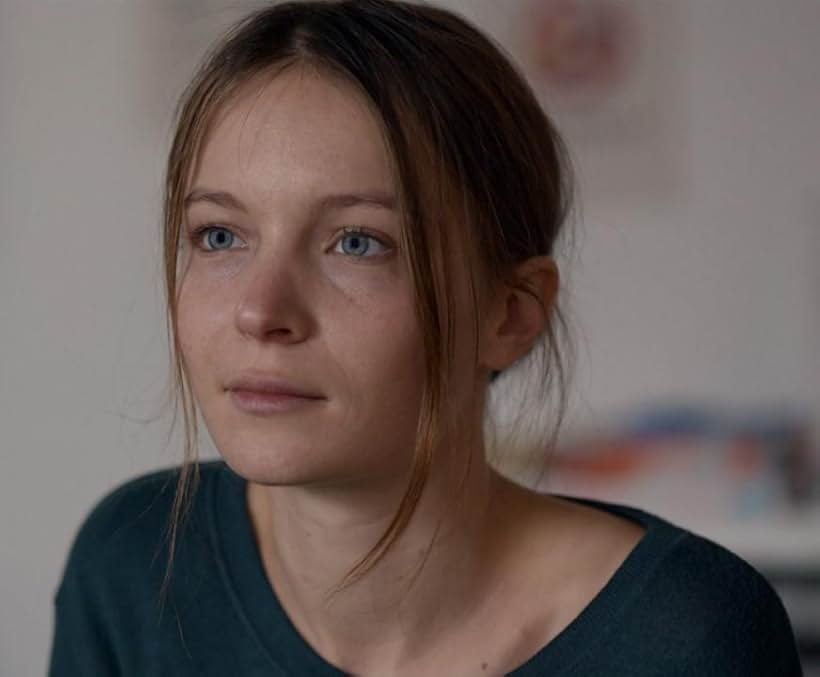 Diane Rouxel in Le bruit des trousseaux (2021)