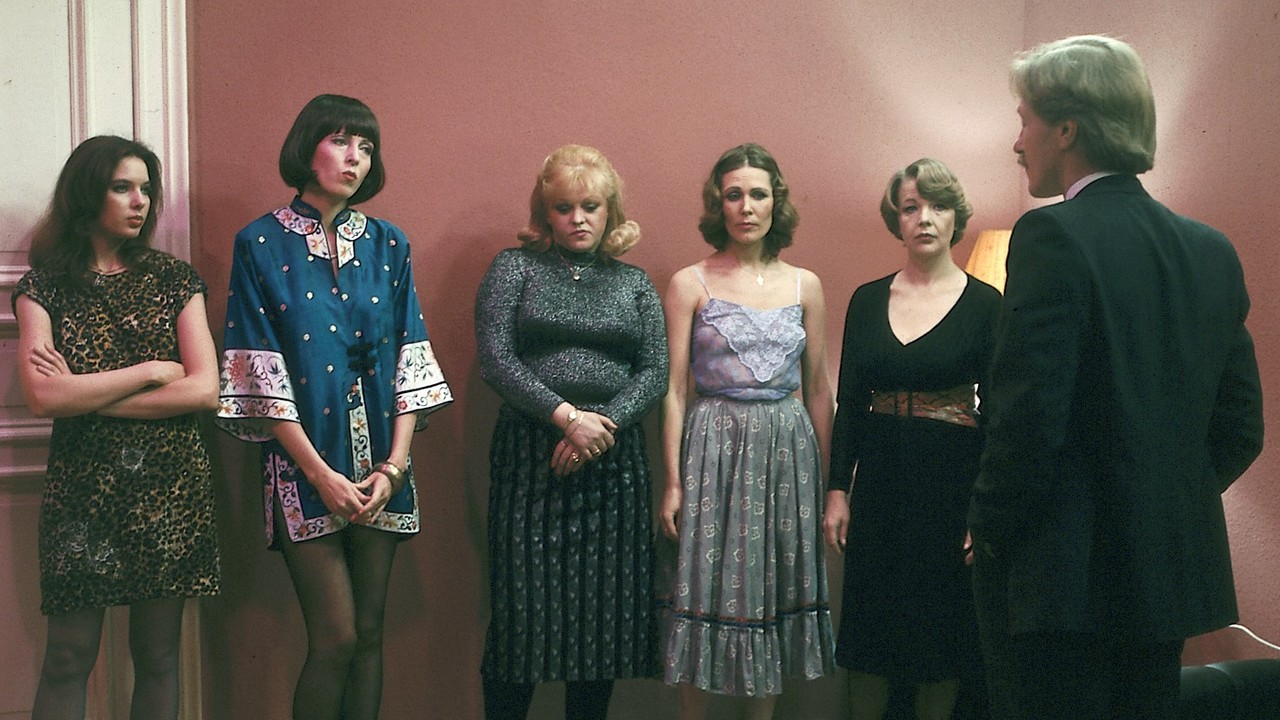 Birgit Anders, Imke Barnstedt, Gabriele Fischer, Gundula Petrovska, Johanna Sophia, and Manfred Zapatka in Utopia (1983)