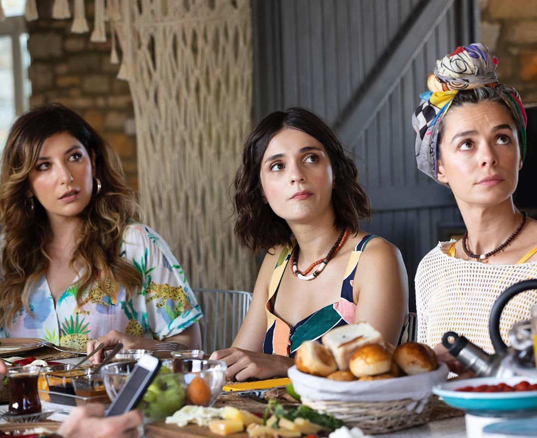 Sebnem Bozoklu, Özge Özpirinçci, and Meric Aral in The Way We Are (2020)